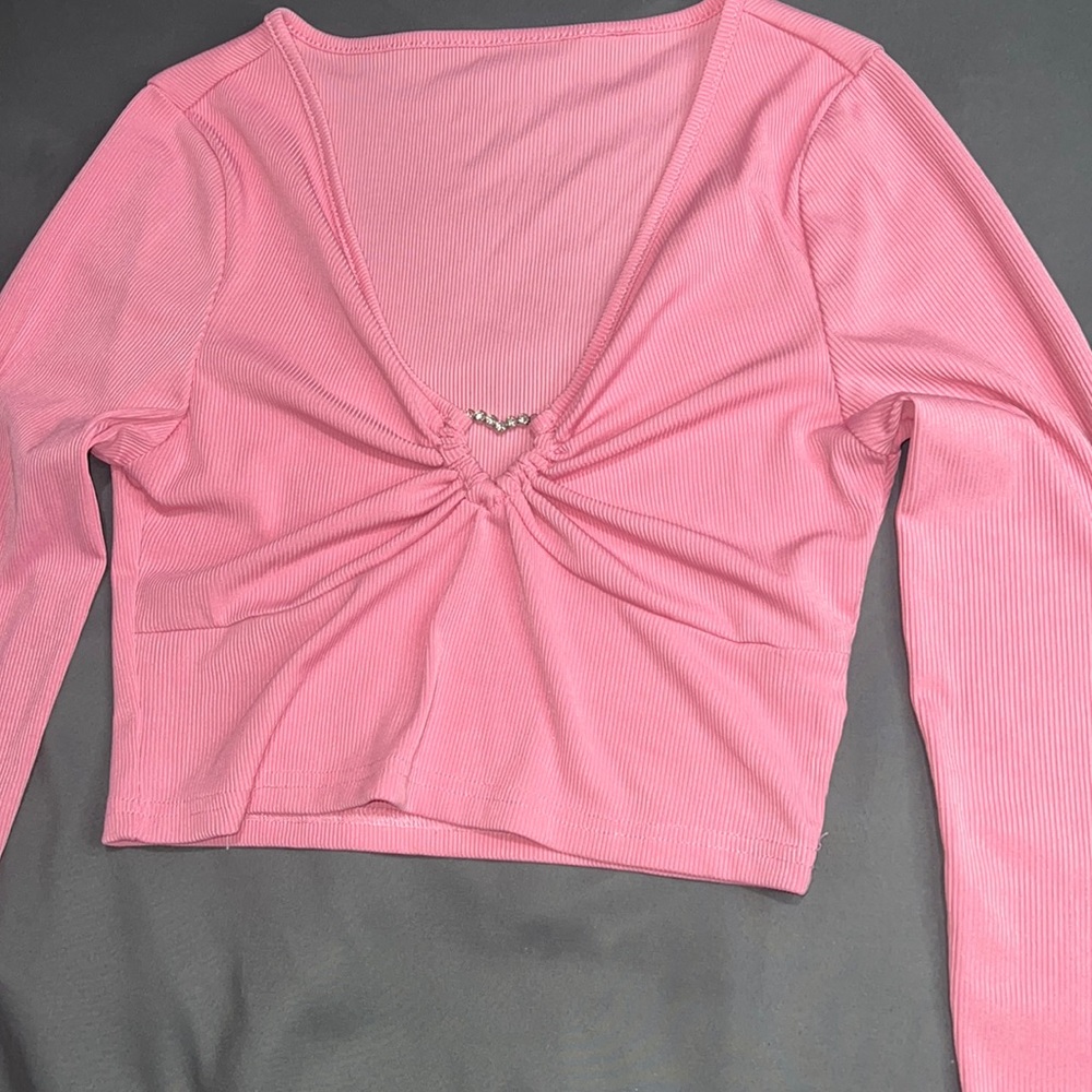 Pink long sleeved heart crop top 🩷